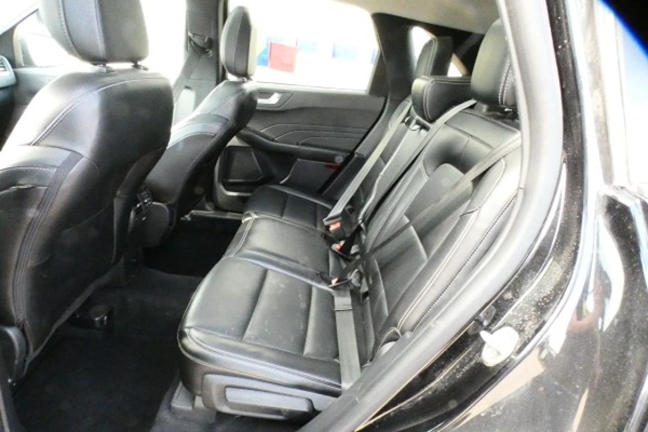 2024 Ford Escape Platinum AWD w/Htd Leather, pano S/R, NAV, BUC - Photo #10