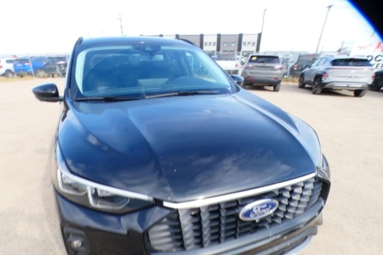 2024 Ford Escape Platinum AWD w/Htd Leather, pano S/R, NAV, BUC - Photo #40