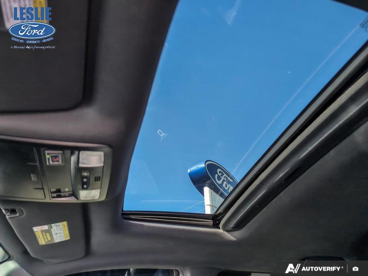 2021 Toyota Tacoma BASE 4x4 Double Cab Auto Photo