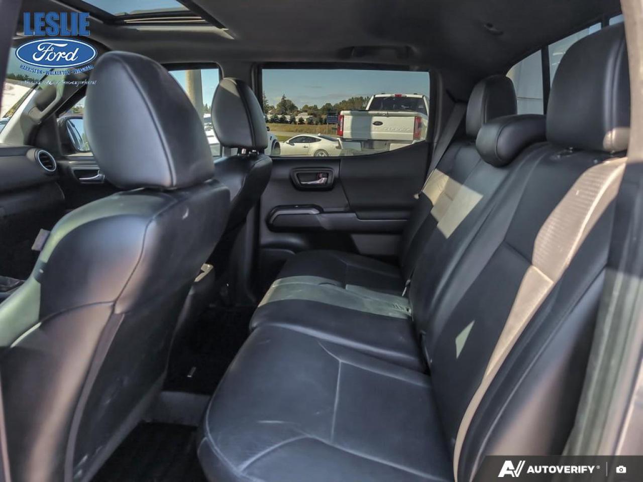 2021 Toyota Tacoma BASE 4x4 Double Cab Auto Photo