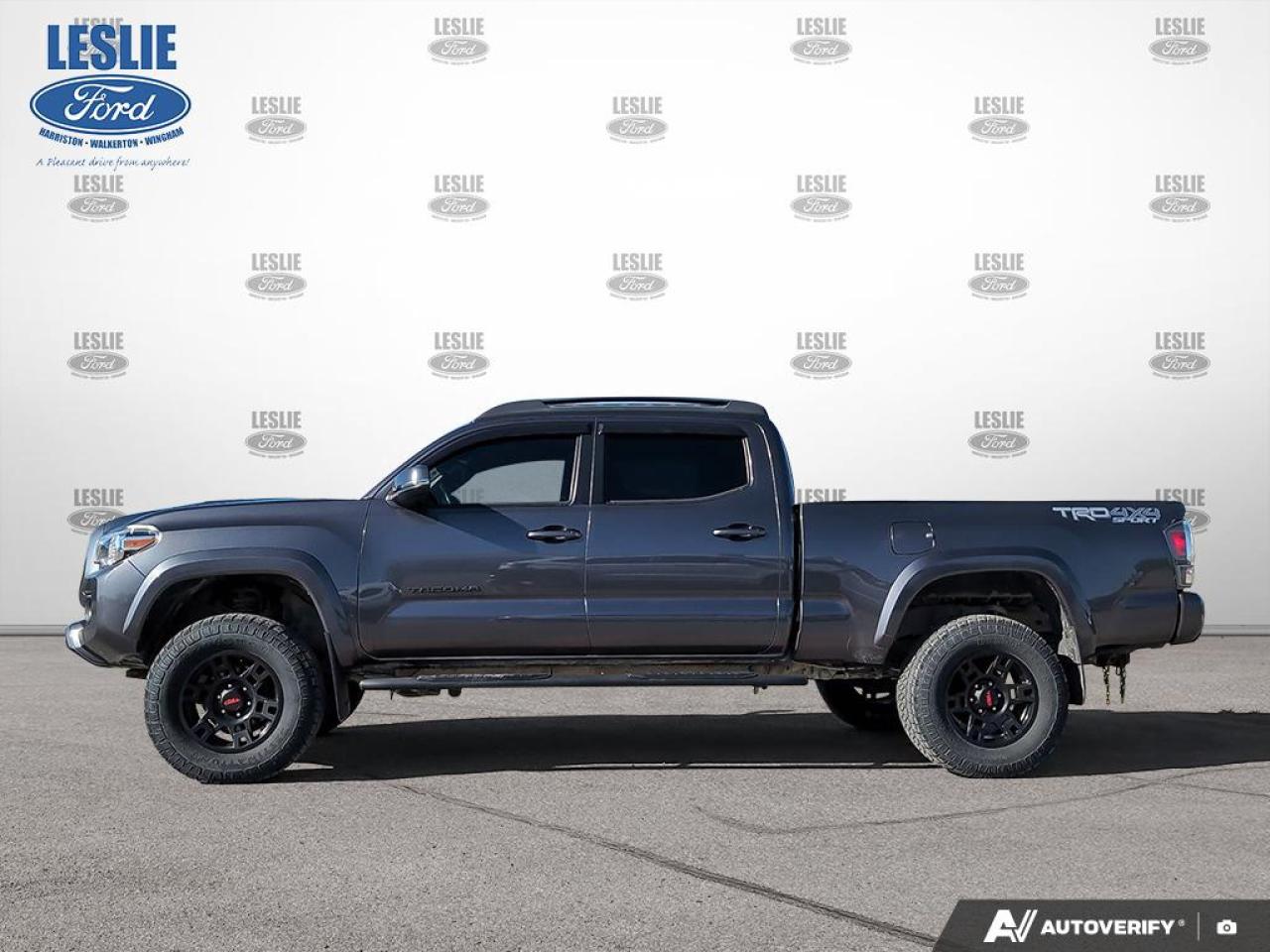 2021 Toyota Tacoma 4X4 Double Cab Photo2