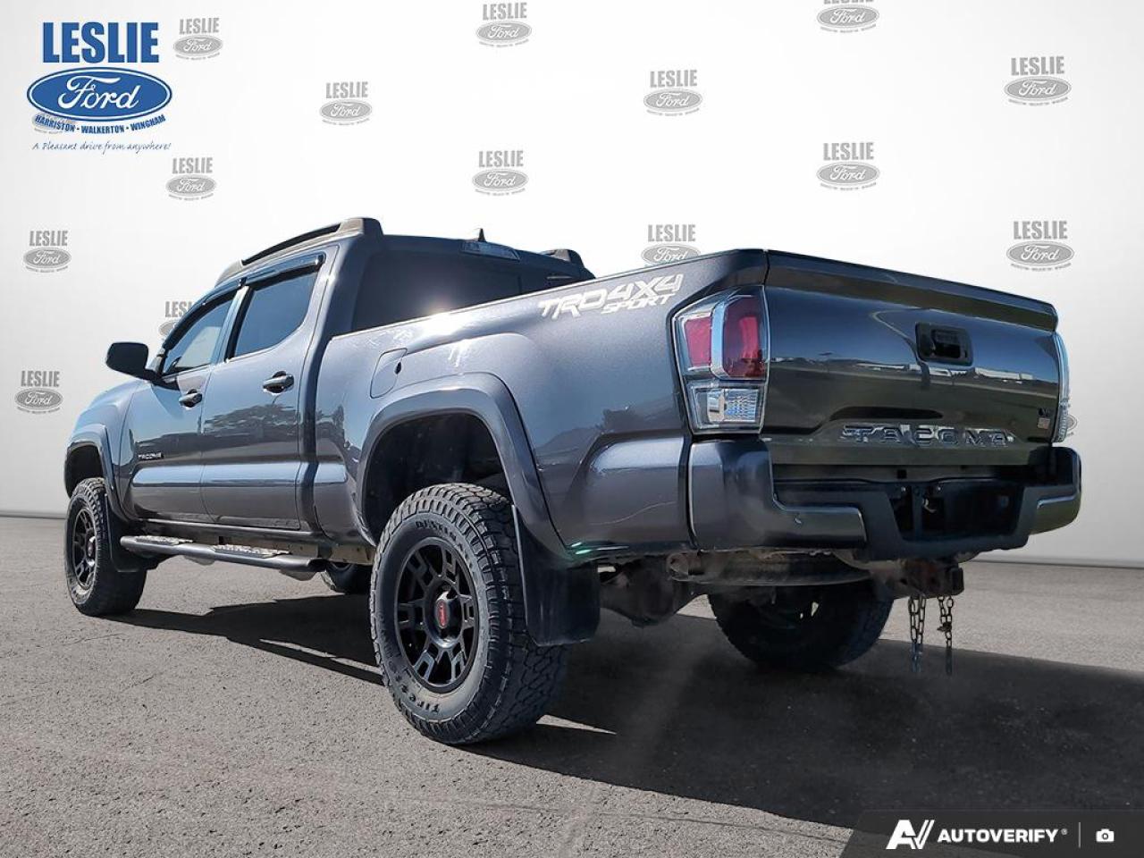 2021 Toyota Tacoma 4X4 Double Cab Photo3