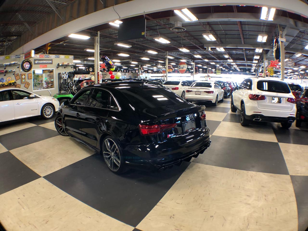 2018 Audi S3 PROGRESSIV AWD LEATHER PAN/ROOF NAVI B/SPOT CAMERA Photo3