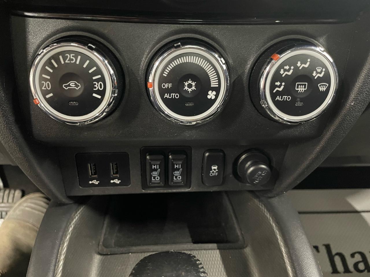 2018 Mitsubishi RVR SE Anniversary Edition Photo8