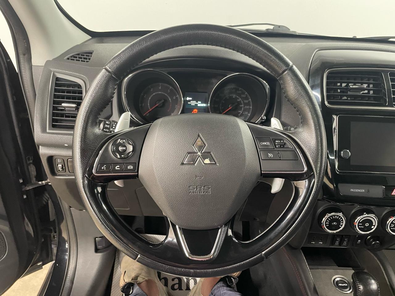 2018 Mitsubishi RVR SE Anniversary Edition Photo11