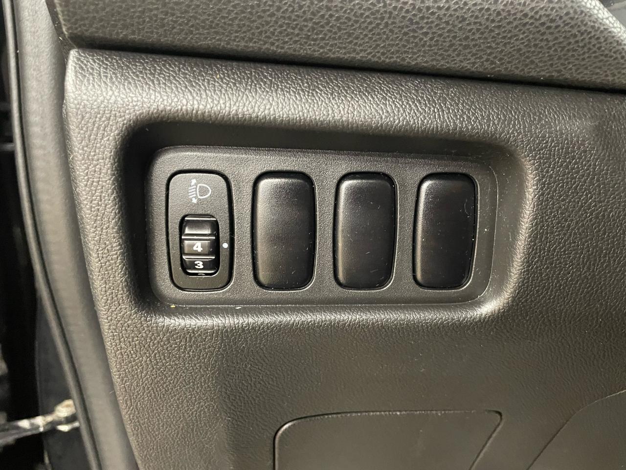 2018 Mitsubishi RVR SE Anniversary Edition Photo13