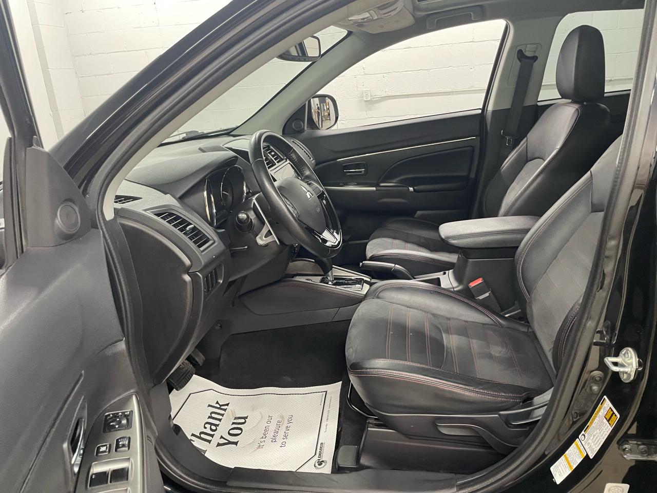 2018 Mitsubishi RVR SE Anniversary Edition Photo16