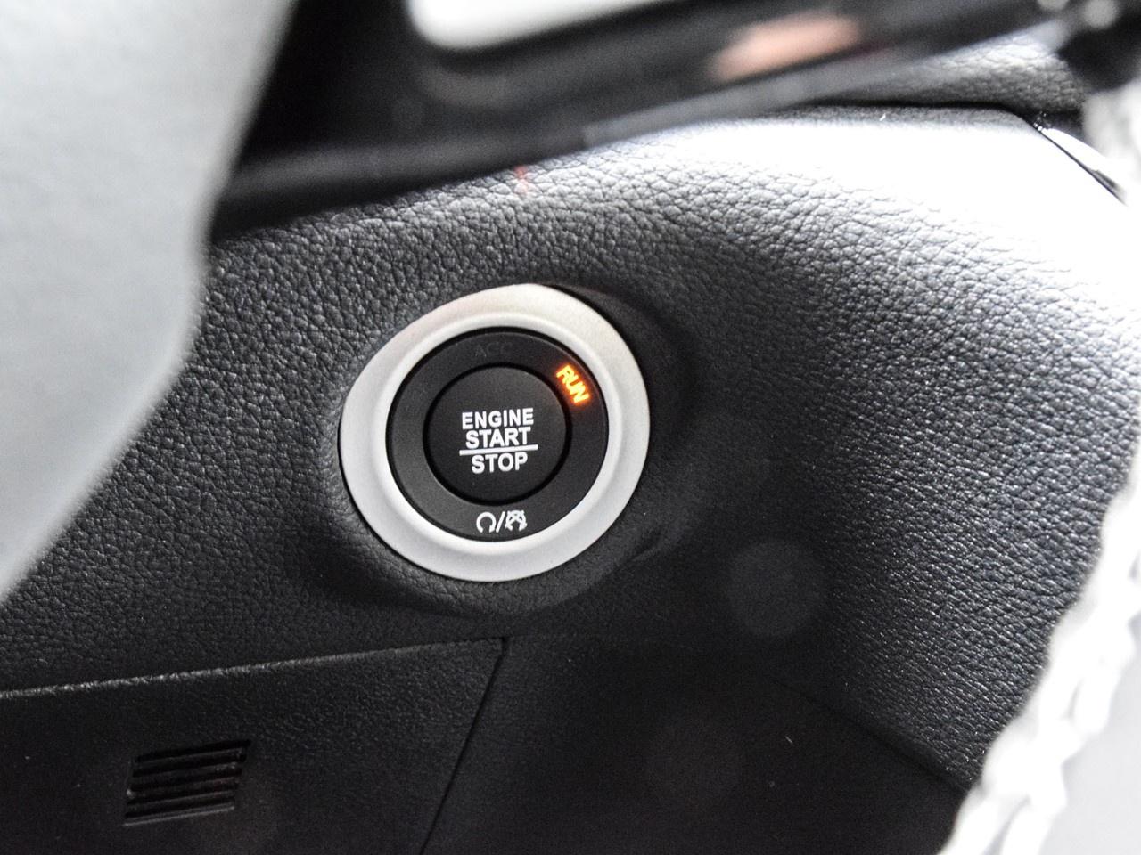 2026 Chrysler Pacifica Select FWD Photo