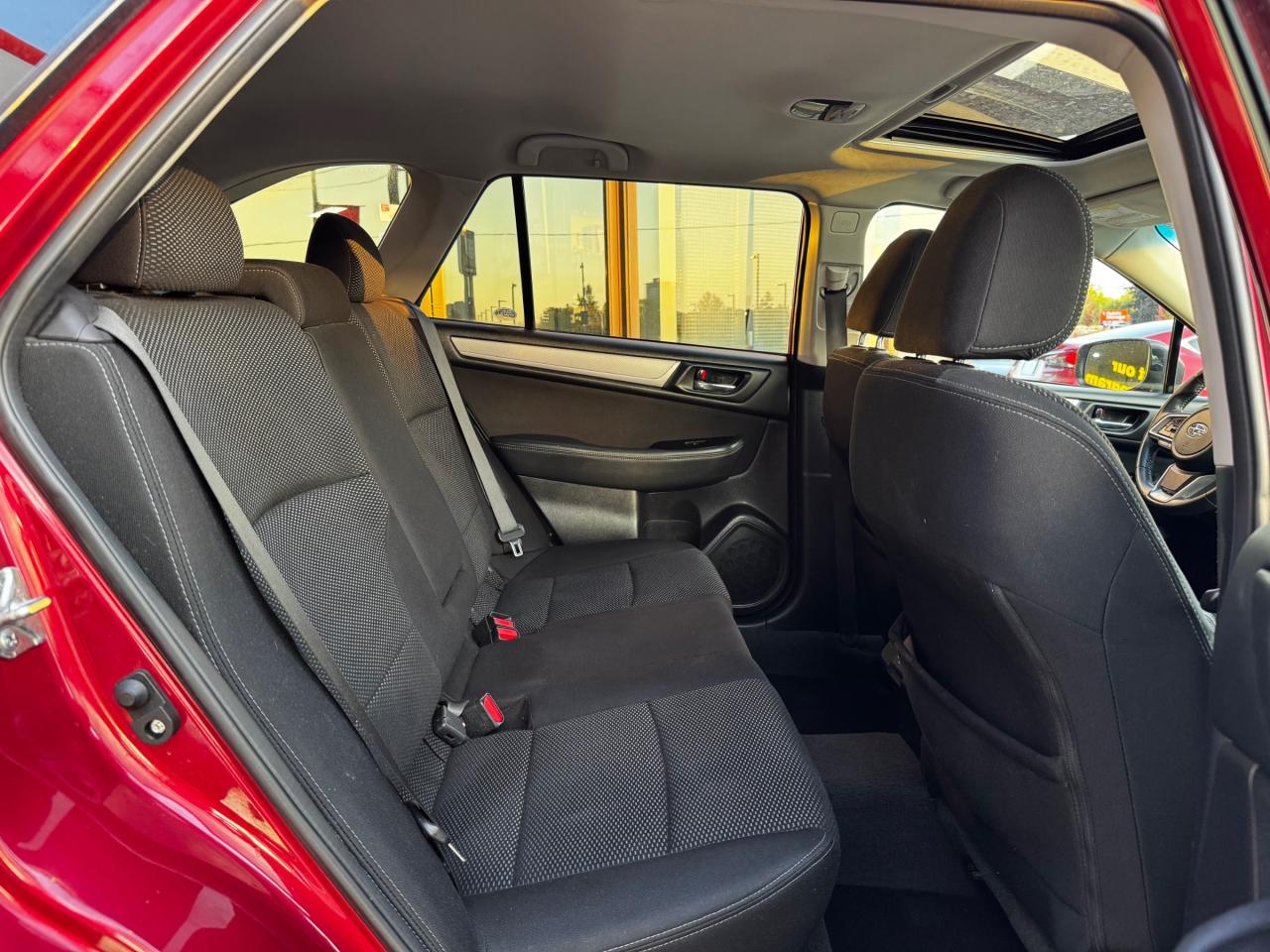 2018 Subaru Outback 2.5i Touring Sunroof | BSM | Backup Camera | Heated Seats Photo