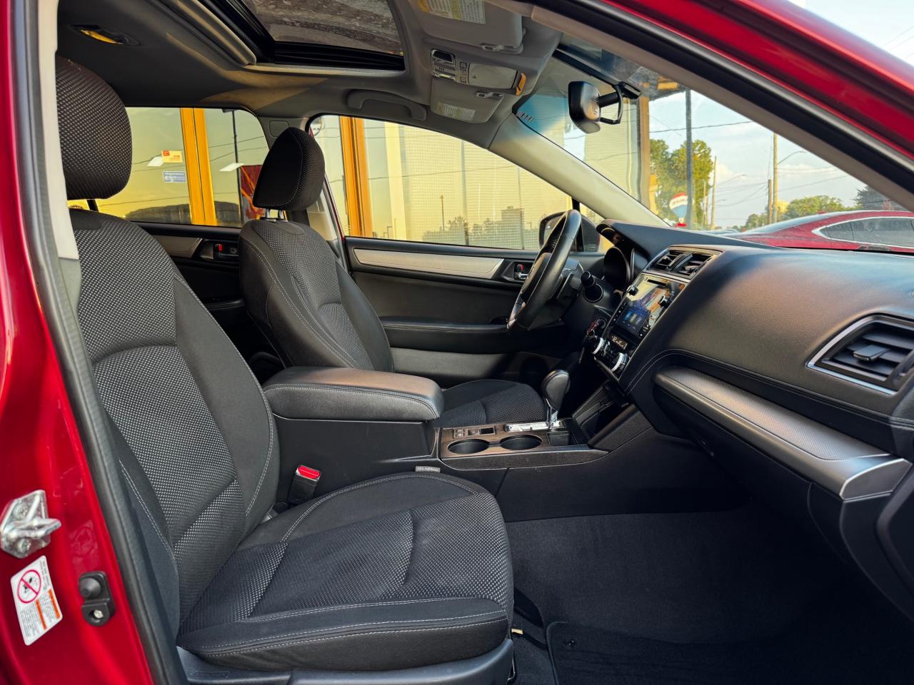 2018 Subaru Outback 2.5i Touring Sunroof | BSM | Backup Camera | Heated Seats Photo