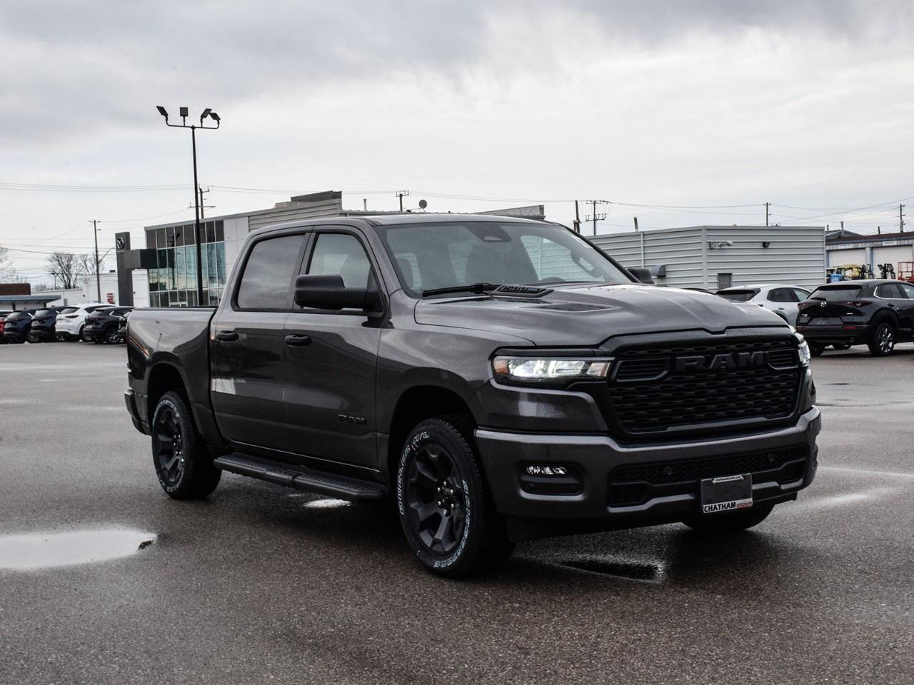 2025 RAM 1500 Tradesman 4x4 Crew Cab 5'7" Box Photo4