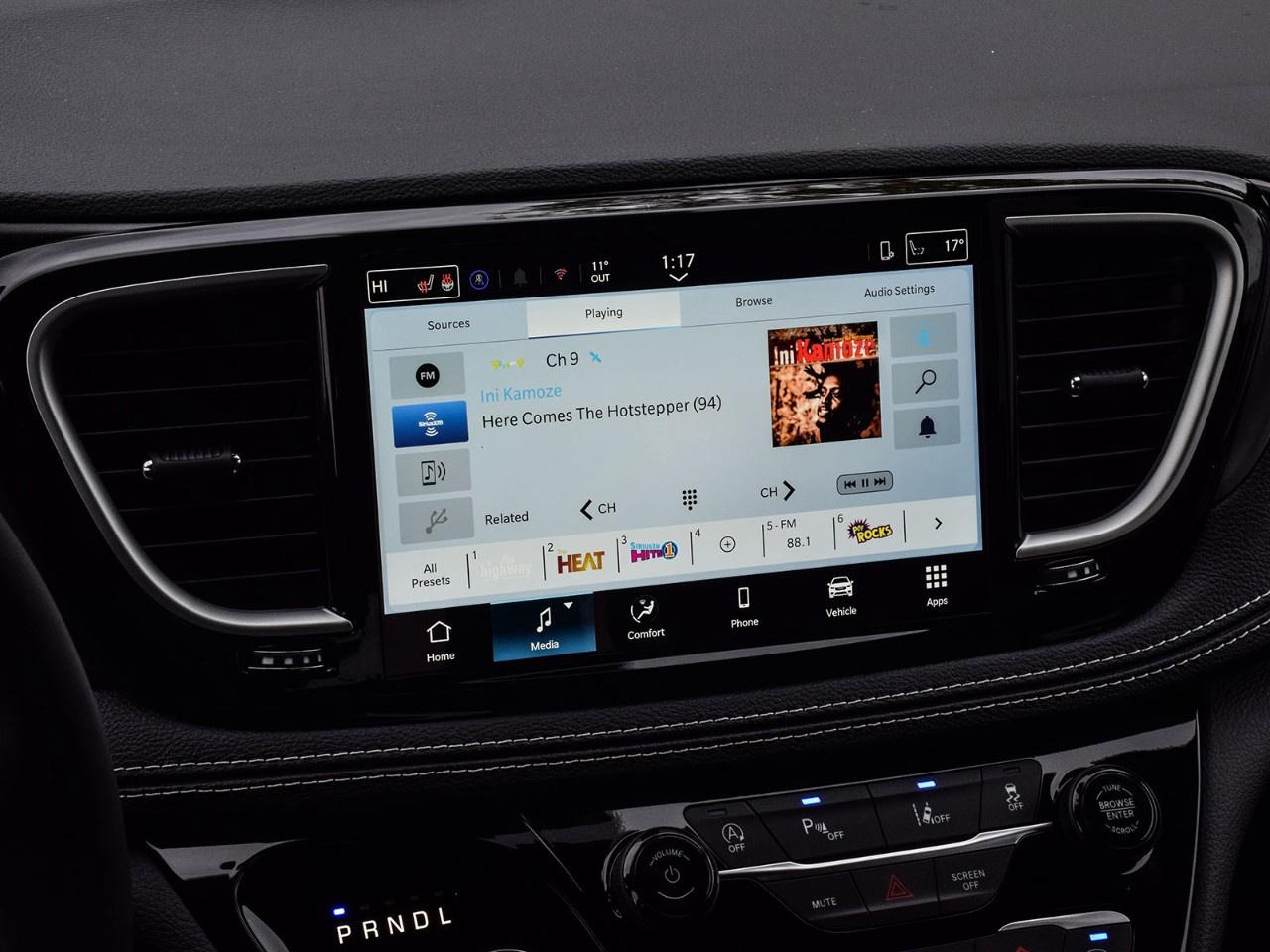 2026 Chrysler Pacifica Select FWD Photo