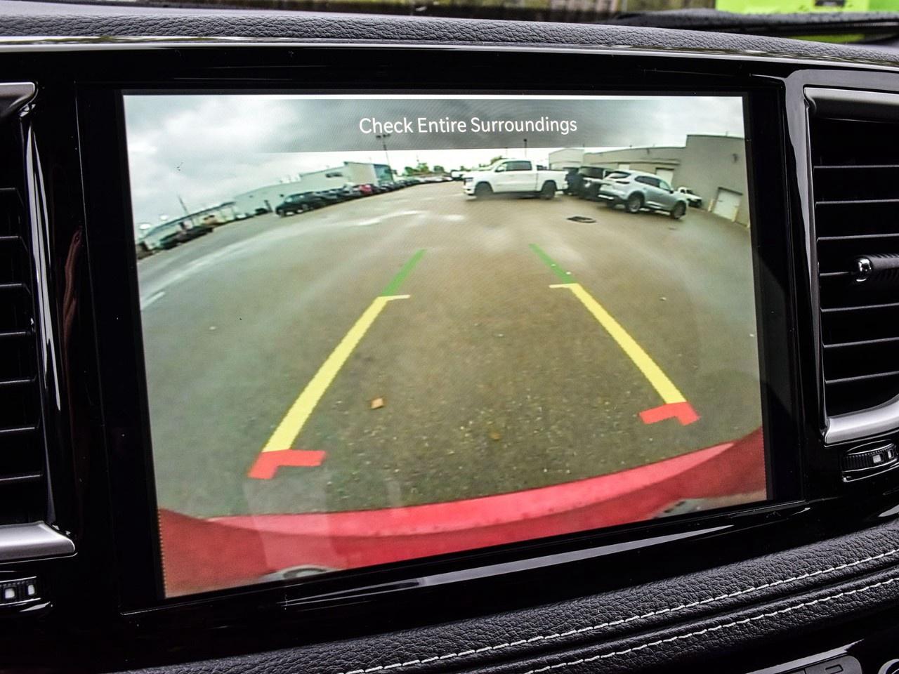 2026 Chrysler Pacifica Select FWD Photo