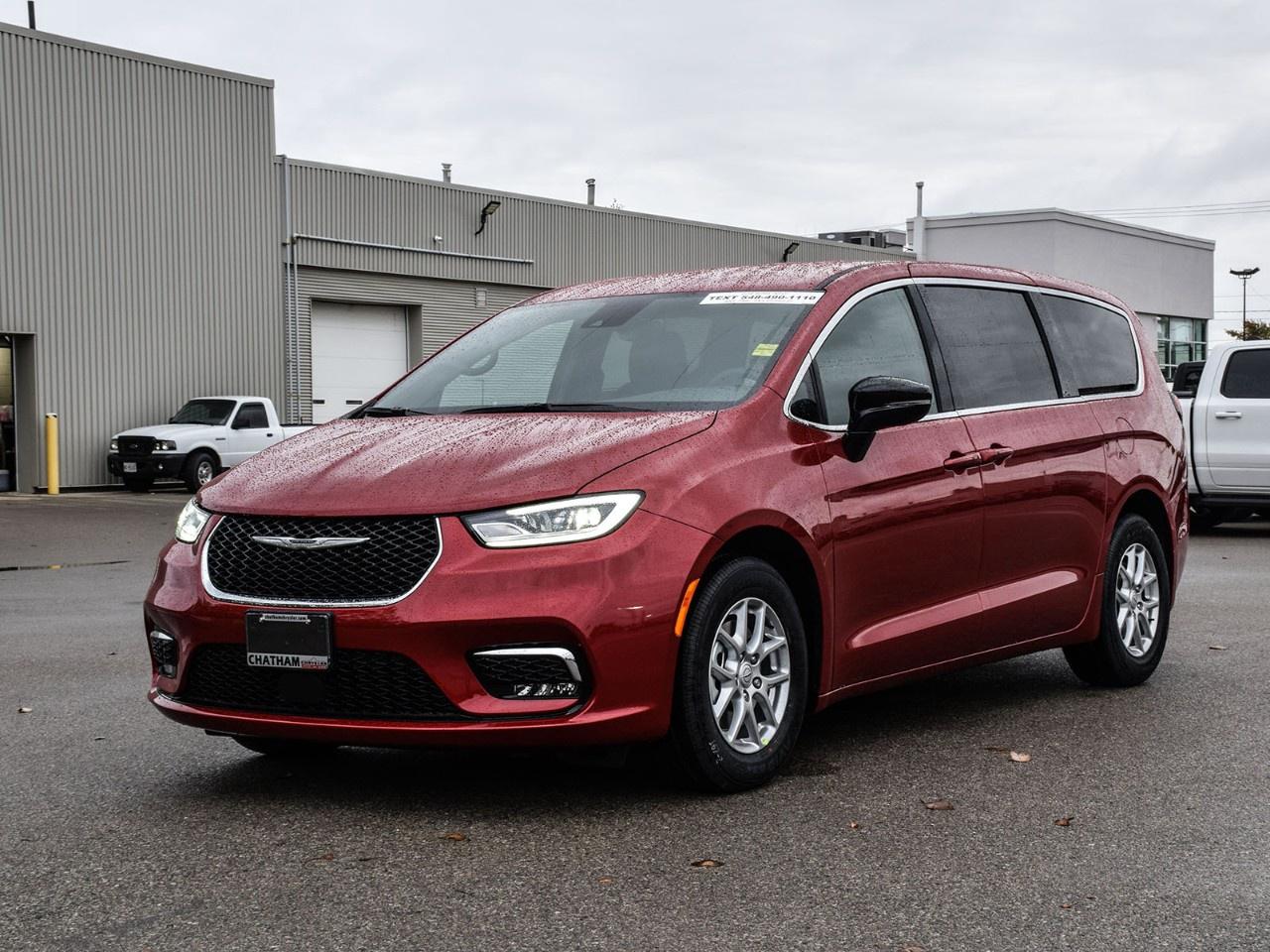 2026 Chrysler Pacifica Select FWD Photo