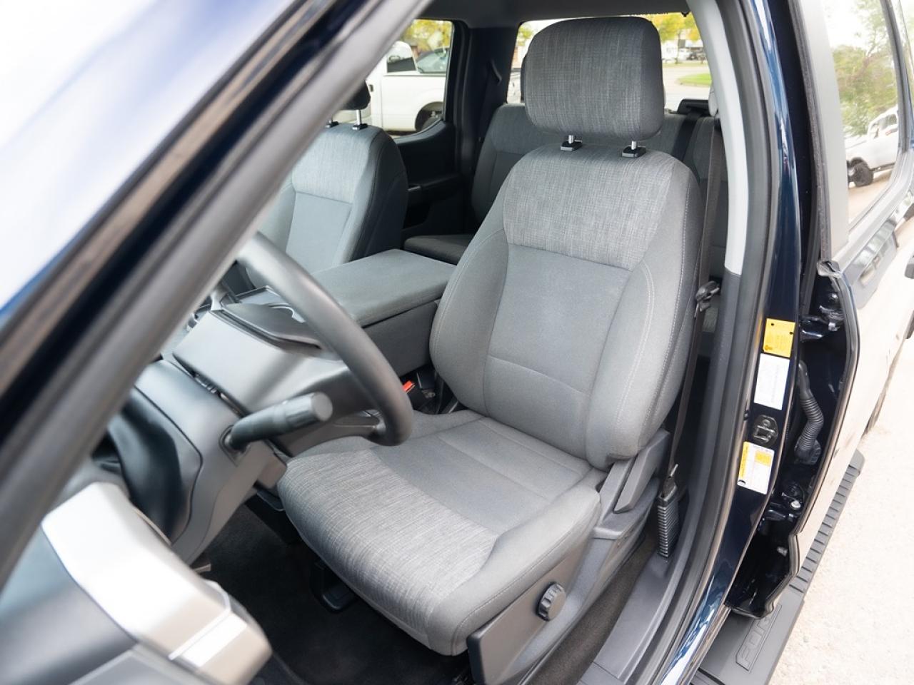 2022 Ford F-150 XLT 4WD SuperCrew 5.5' Box 3.5 POWERBOOST Photo39