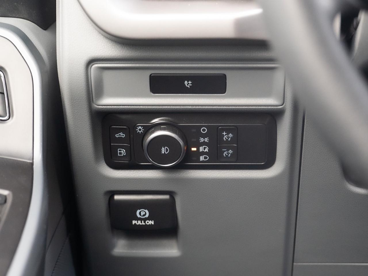 2022 Ford F-150 XLT 4WD SuperCrew 5.5' Box 3.5 POWERBOOST Photo33