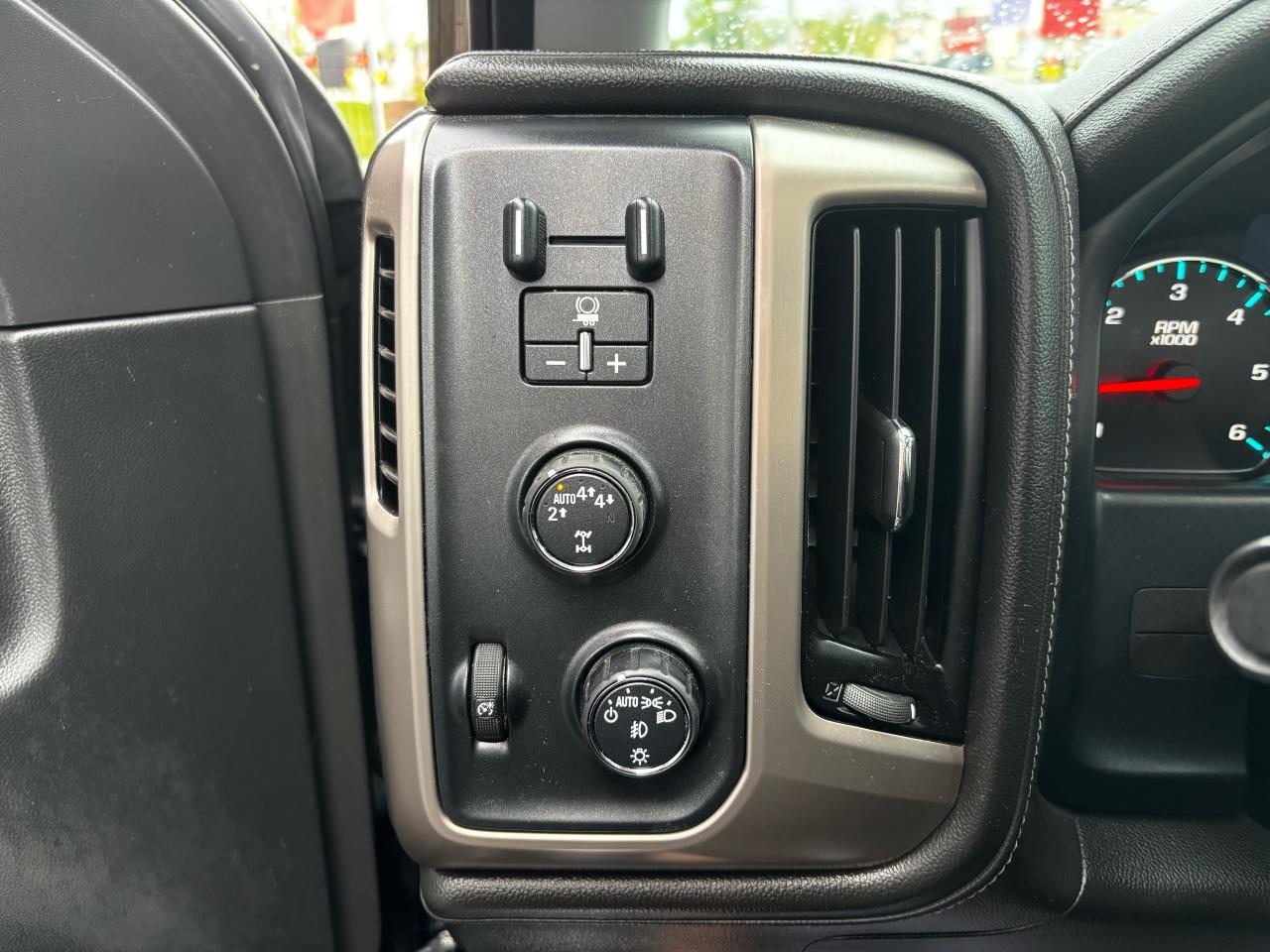 2018 GMC Sierra 1500 4WD CREW DENALI - Photo #12