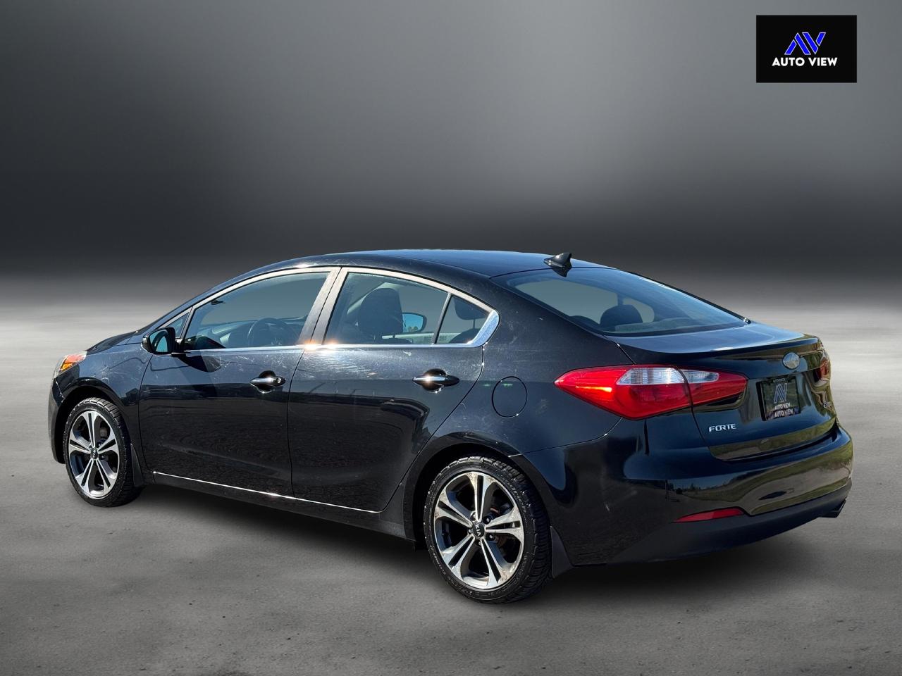 2014 Kia Forte EX **COMES WITH WINTER TIRES AND RIMS** - Photo #7