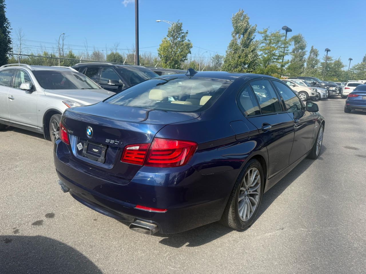 2013 BMW 5 Series 550i xDrive - Photo #10