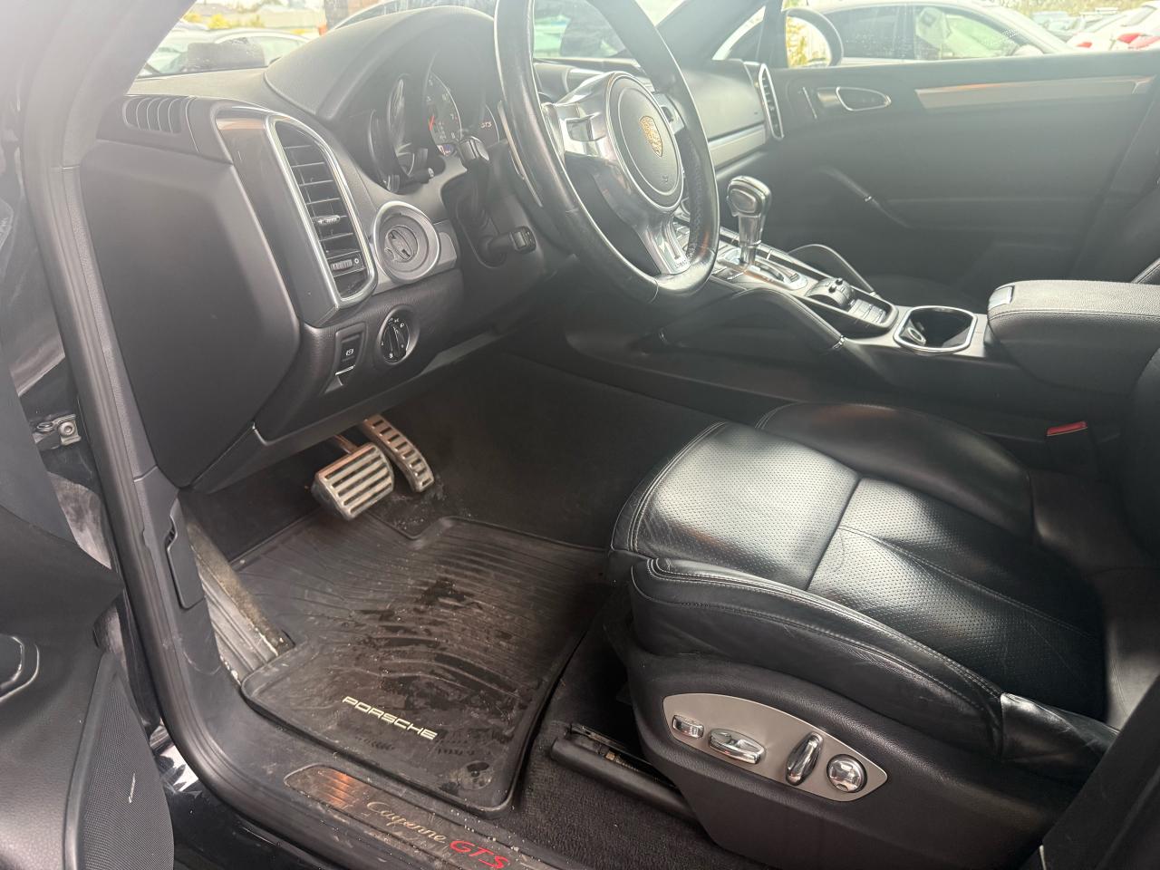 2013 Porsche Cayenne GTS - Photo #14