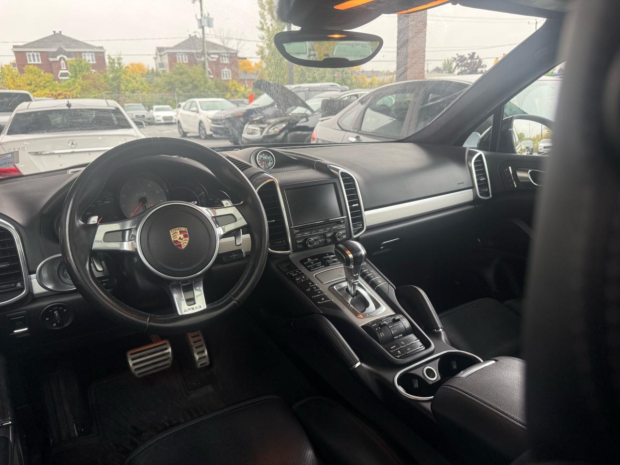 2013 Porsche Cayenne GTS - Photo #16