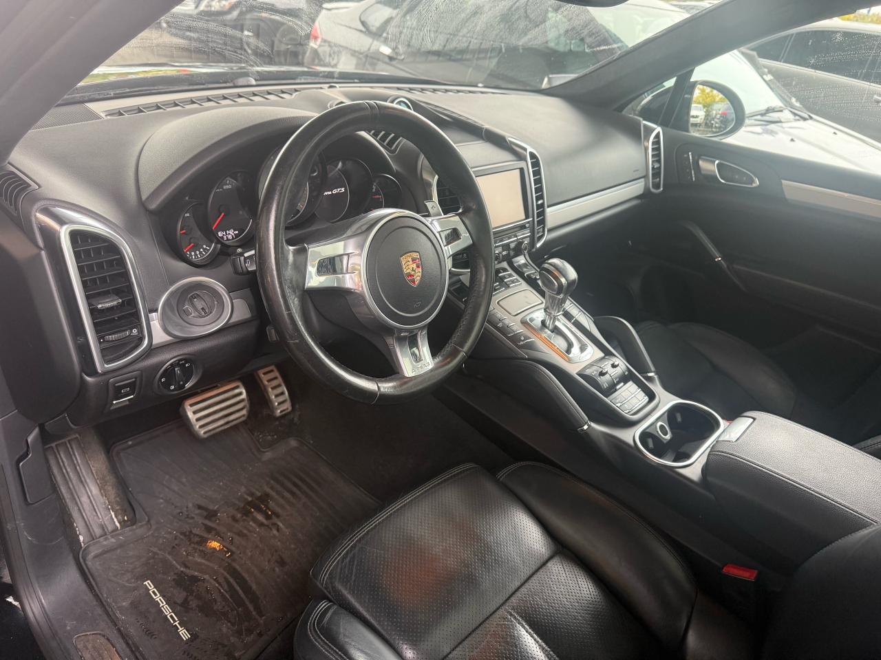 2013 Porsche Cayenne GTS - Photo #12