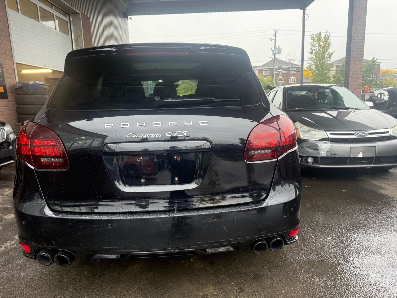 2013 Porsche Cayenne GTS - Photo #6