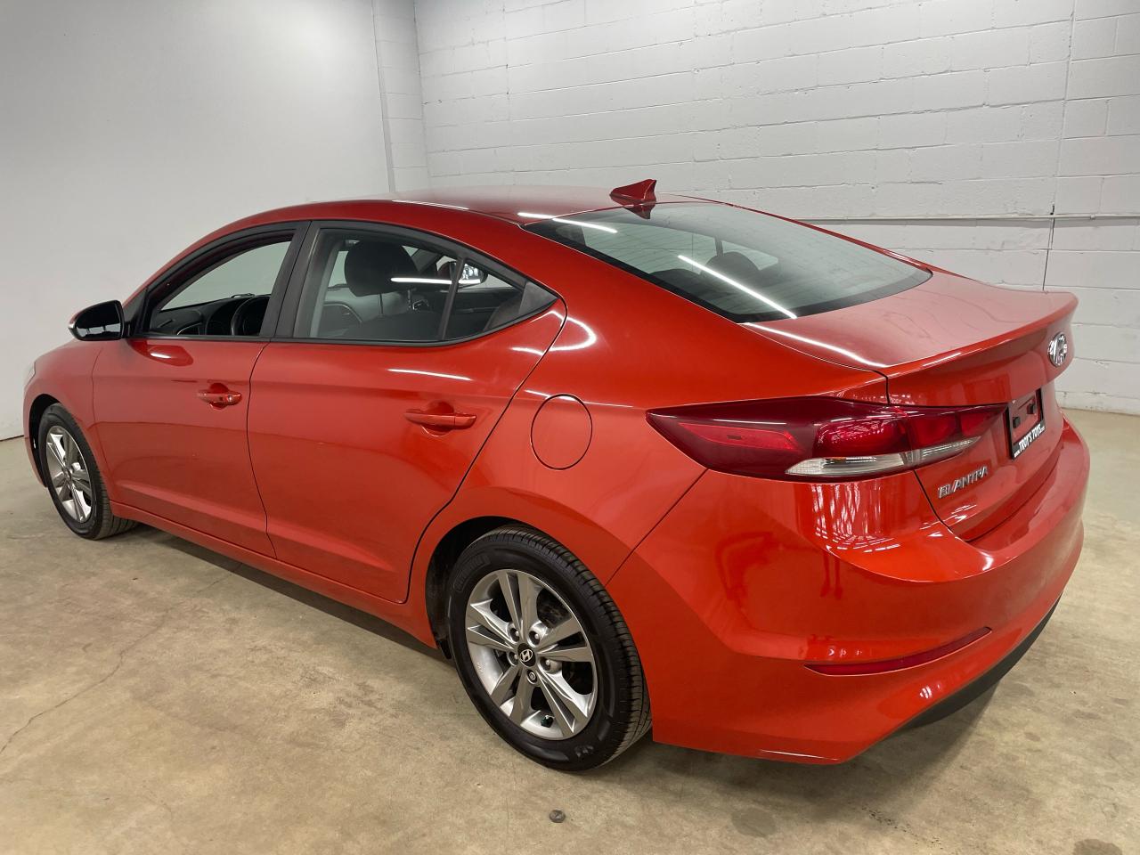 2018 Hyundai Elantra GL Photo16