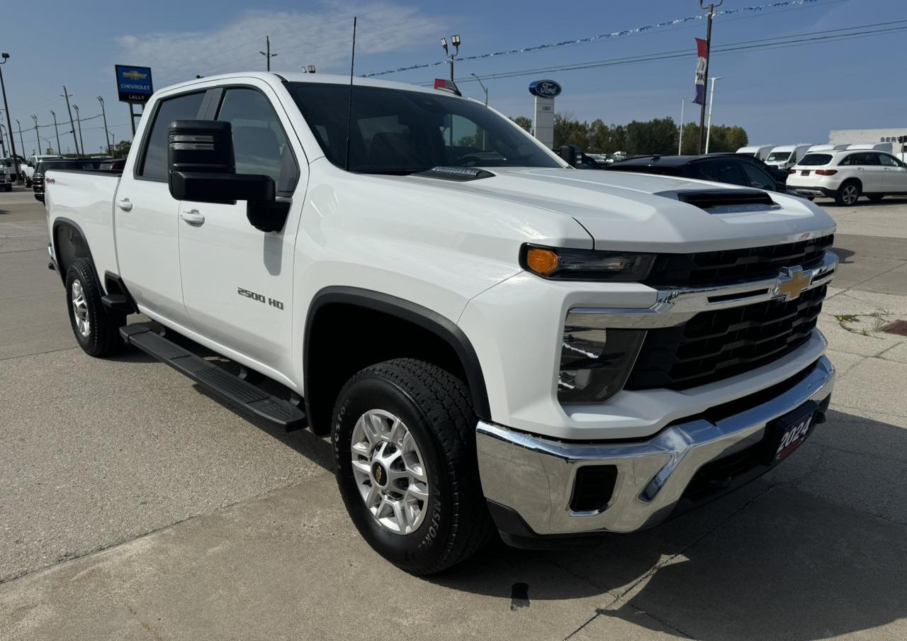 2024 Chevrolet Silverado 2500 4WD Crew Cab 159" LT Photo