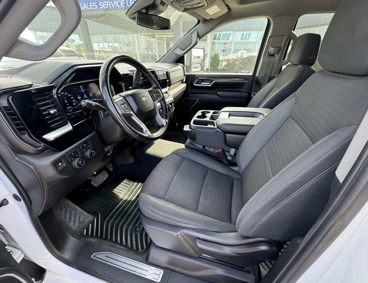 2024 Chevrolet Silverado 2500 4WD Crew Cab 159" LT Photo