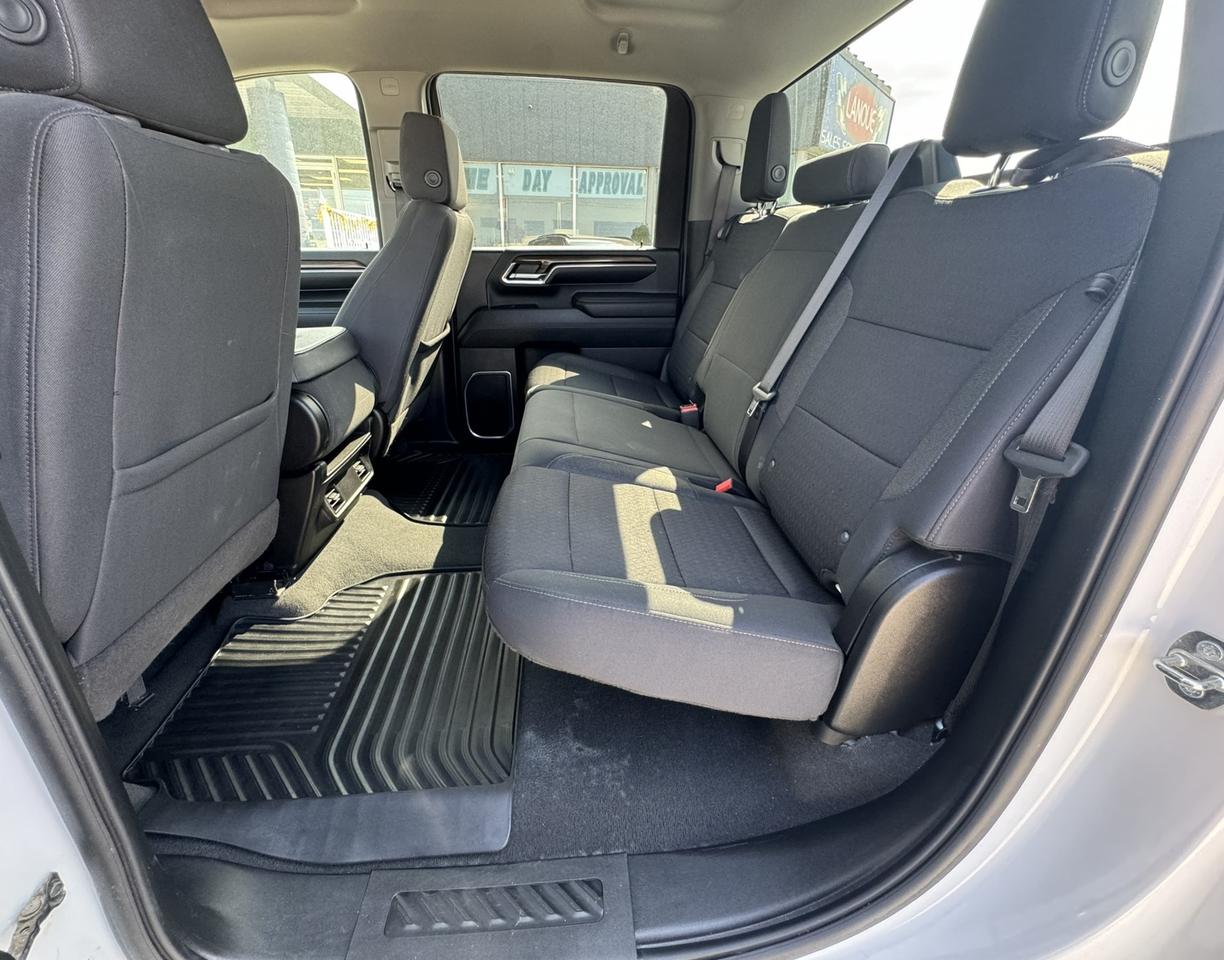 2024 Chevrolet Silverado 2500 4WD Crew Cab 159" LT Photo