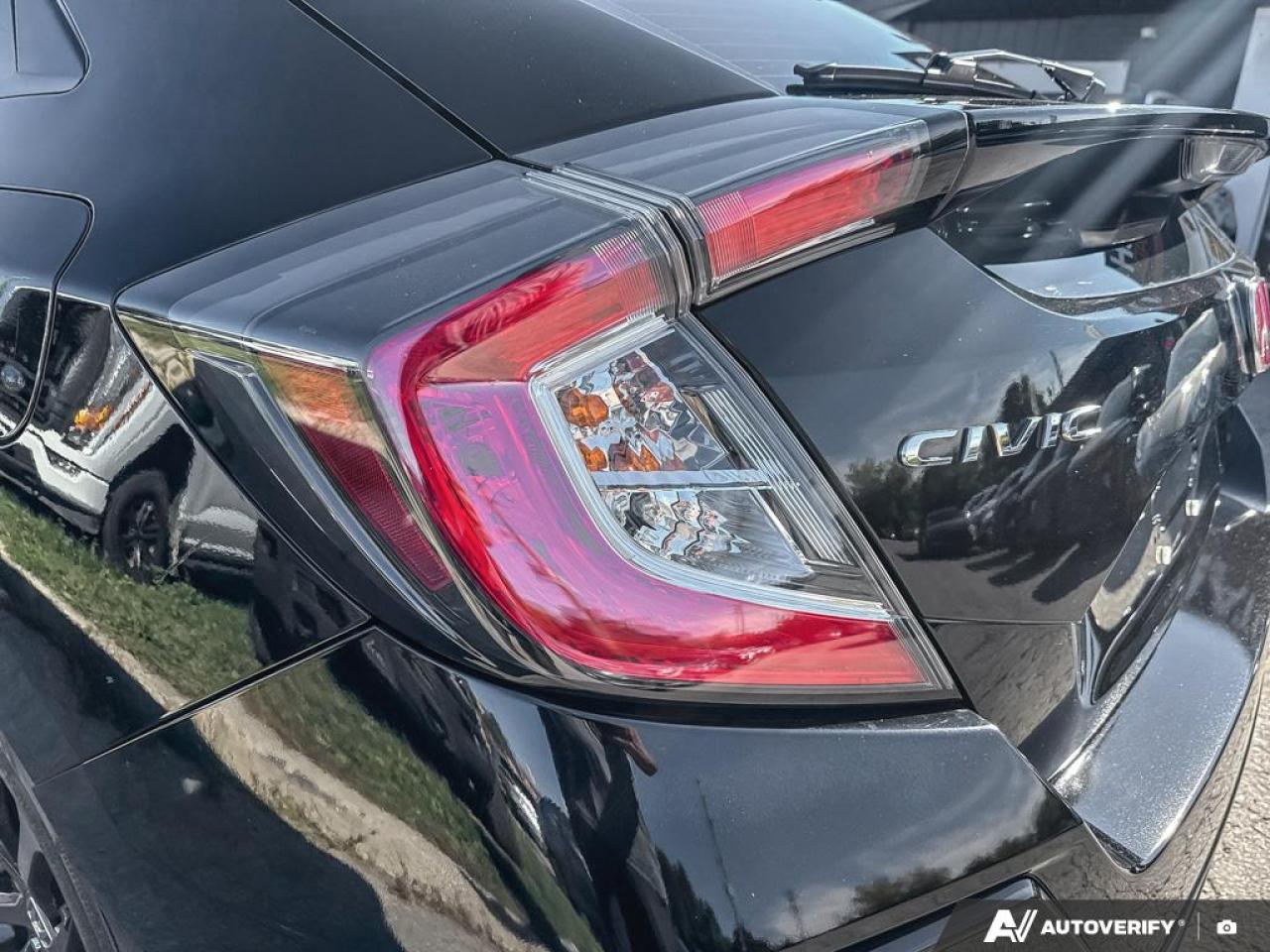 2020 Honda Civic SPORT TOURING / NO ACCIDENTS/ NAV / ROOF / LEATHER - Photo #7