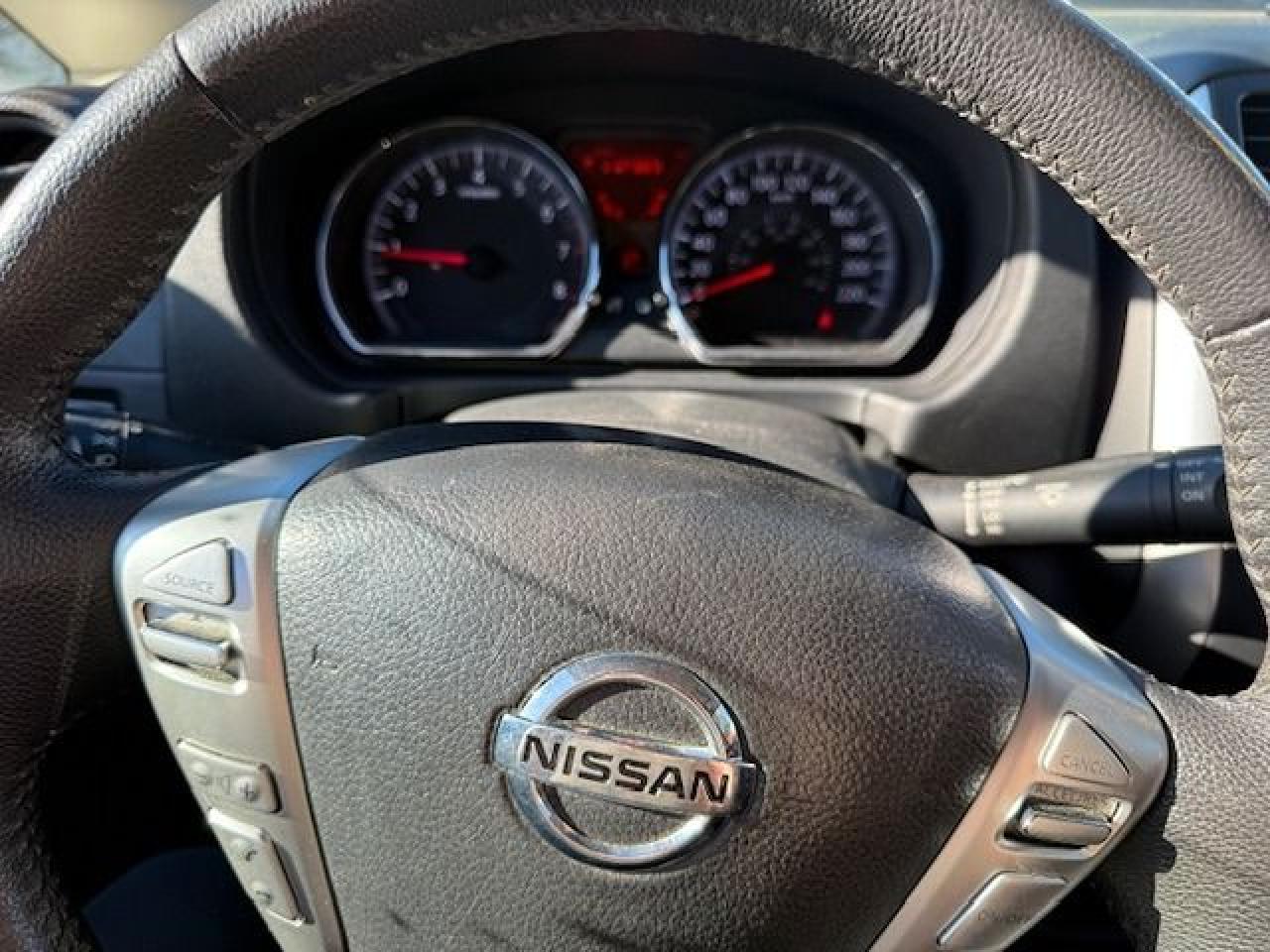 2014 Nissan Versa Note SV - Photo #10