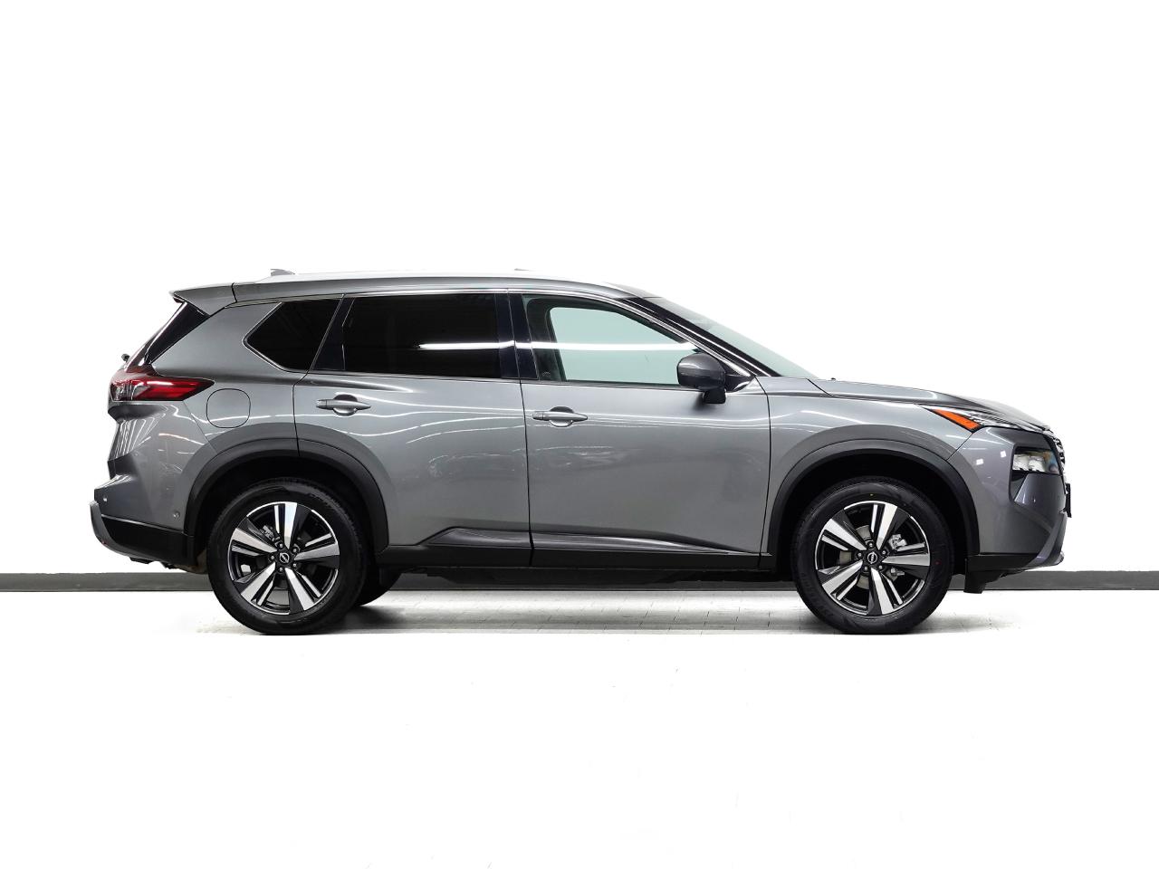 2024 Nissan Rogue SL | AWD | Nav | Leather | Pano roof | CarPlay