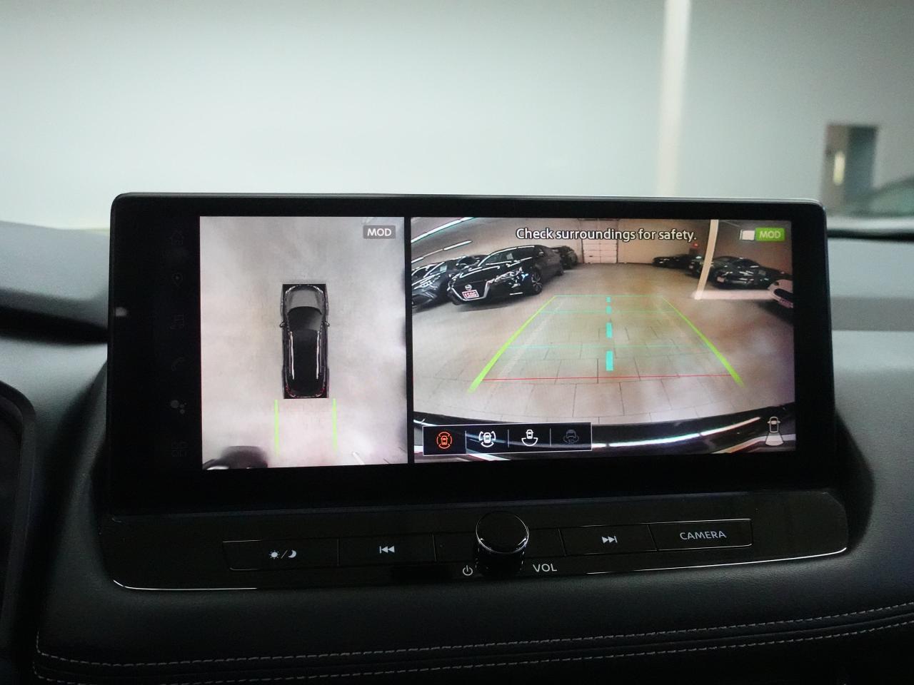 2024 Nissan Rogue SL | AWD | Nav | Leather | Pano roof | CarPlay