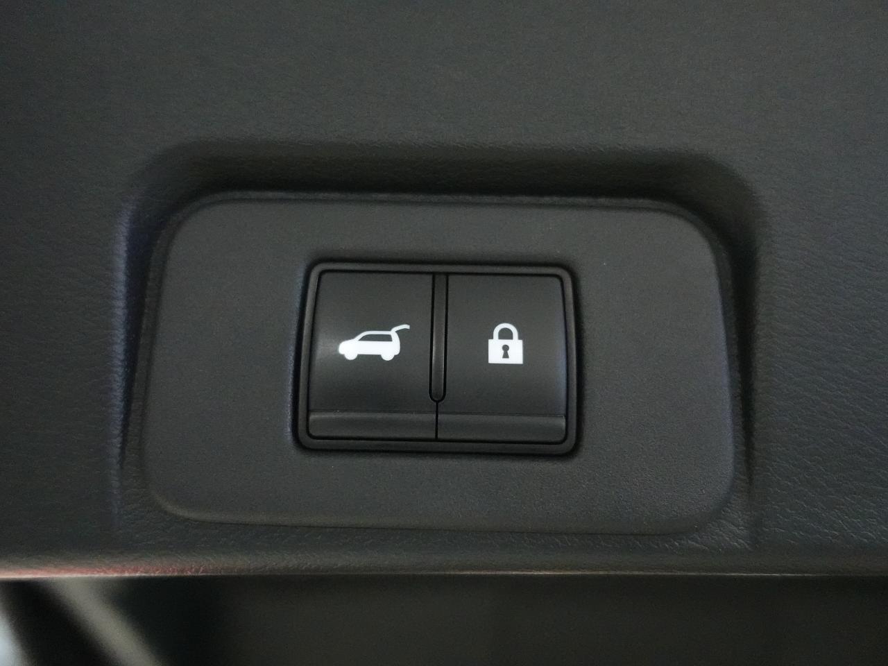 2024 Nissan Rogue SL | AWD | Nav | Leather | Pano roof | CarPlay