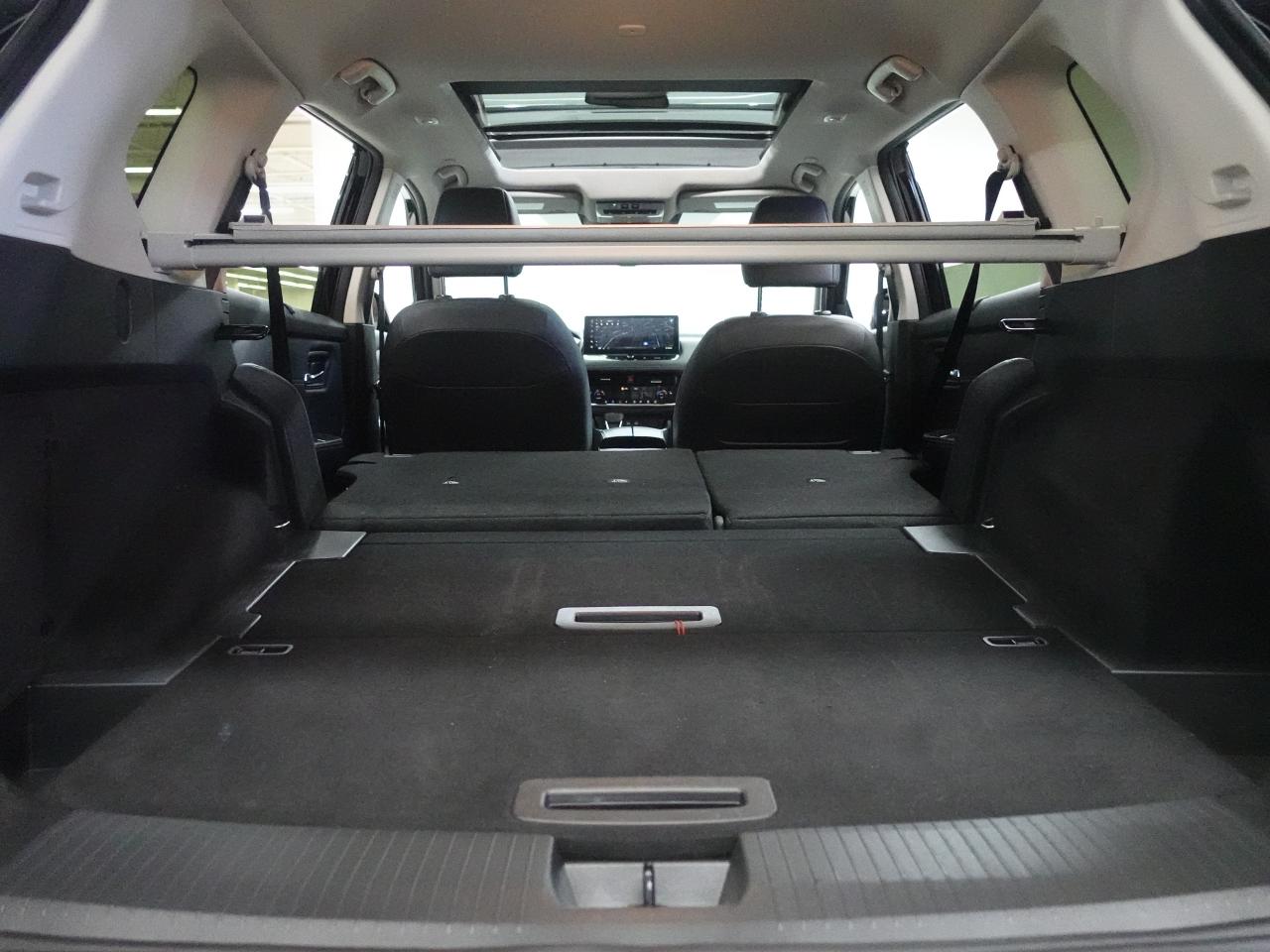 2024 Nissan Rogue SL | AWD | Nav | Leather | Pano roof | CarPlay