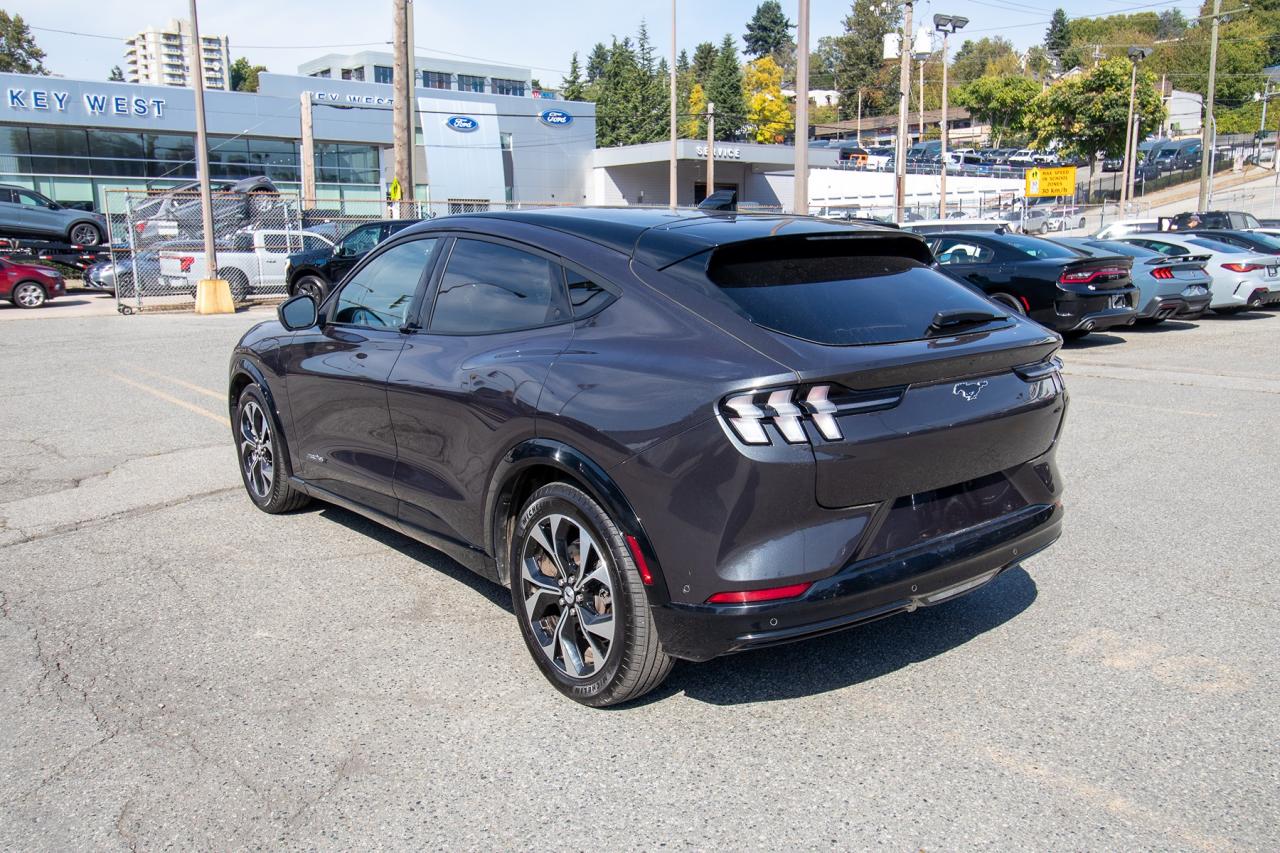2021 Ford Mustang Mach-E Premium AWD Photo5