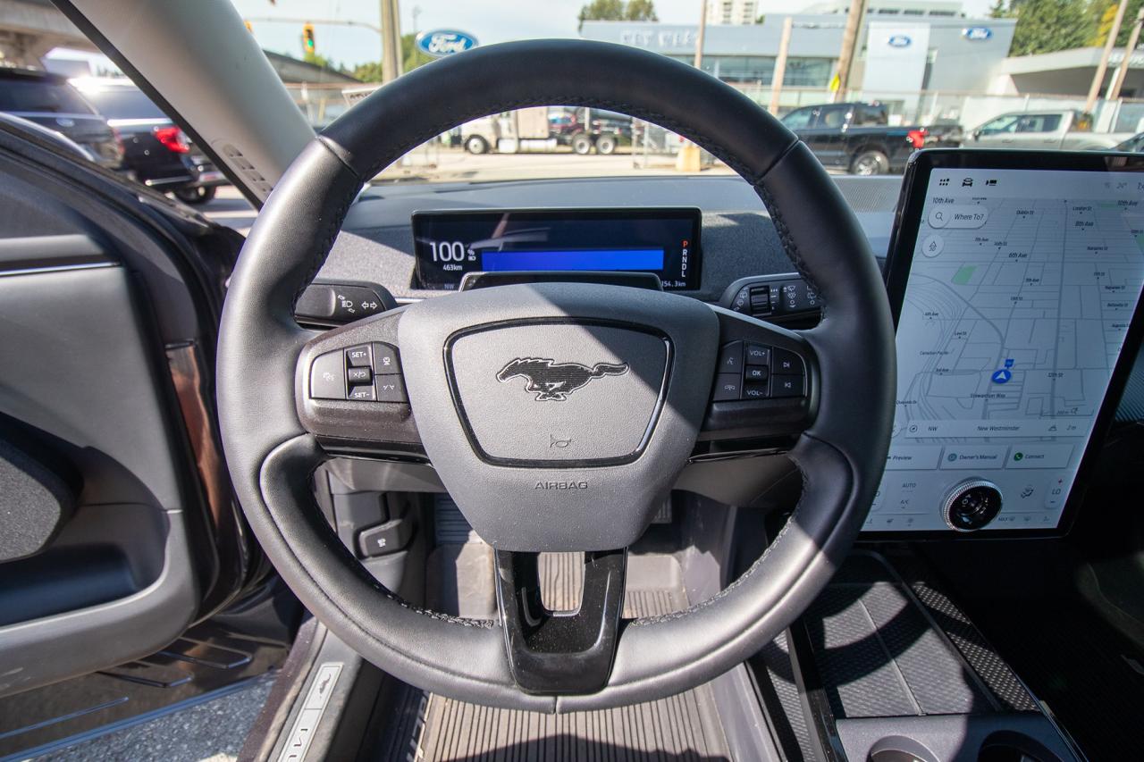 2021 Ford Mustang Mach-E Premium AWD Photo5