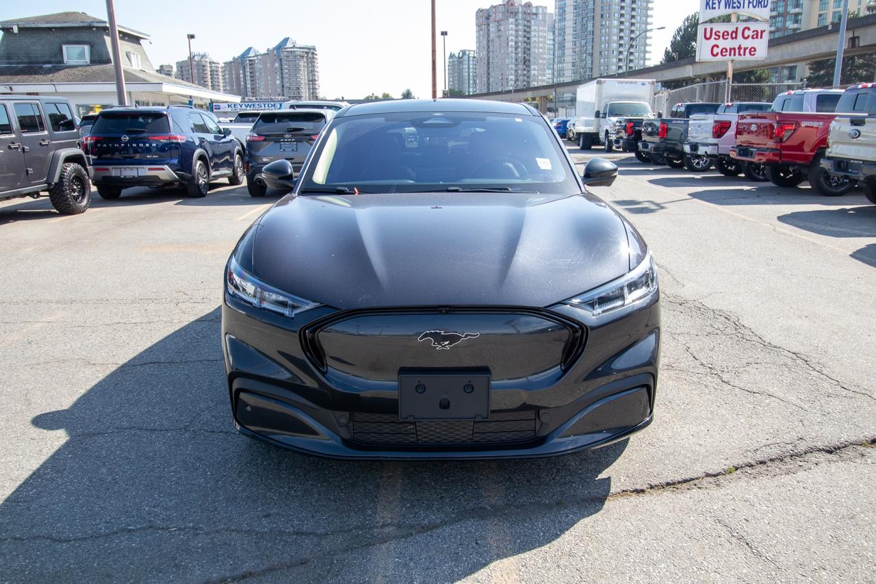 2021 Ford Mustang Mach-E Premium AWD Photo5
