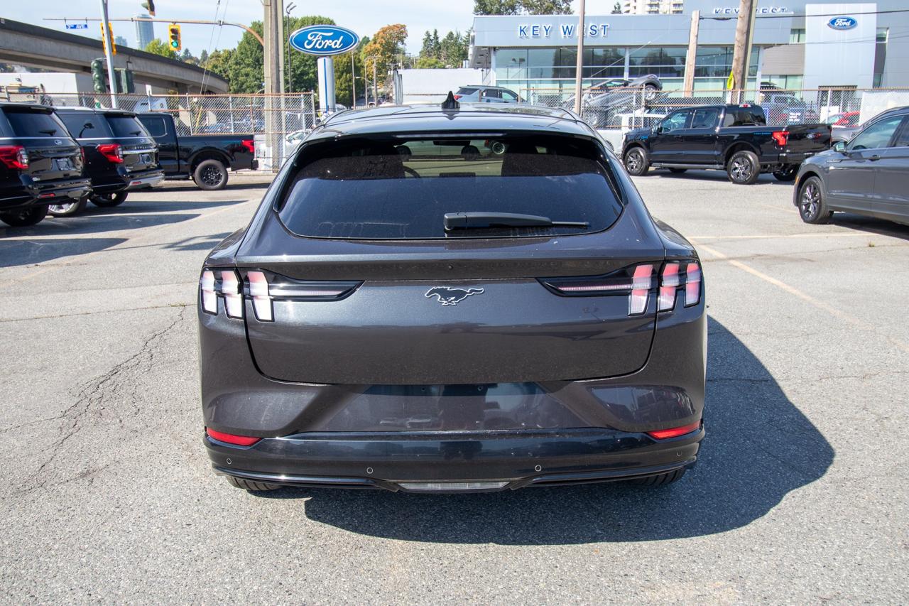 2021 Ford Mustang Mach-E Premium AWD Photo5