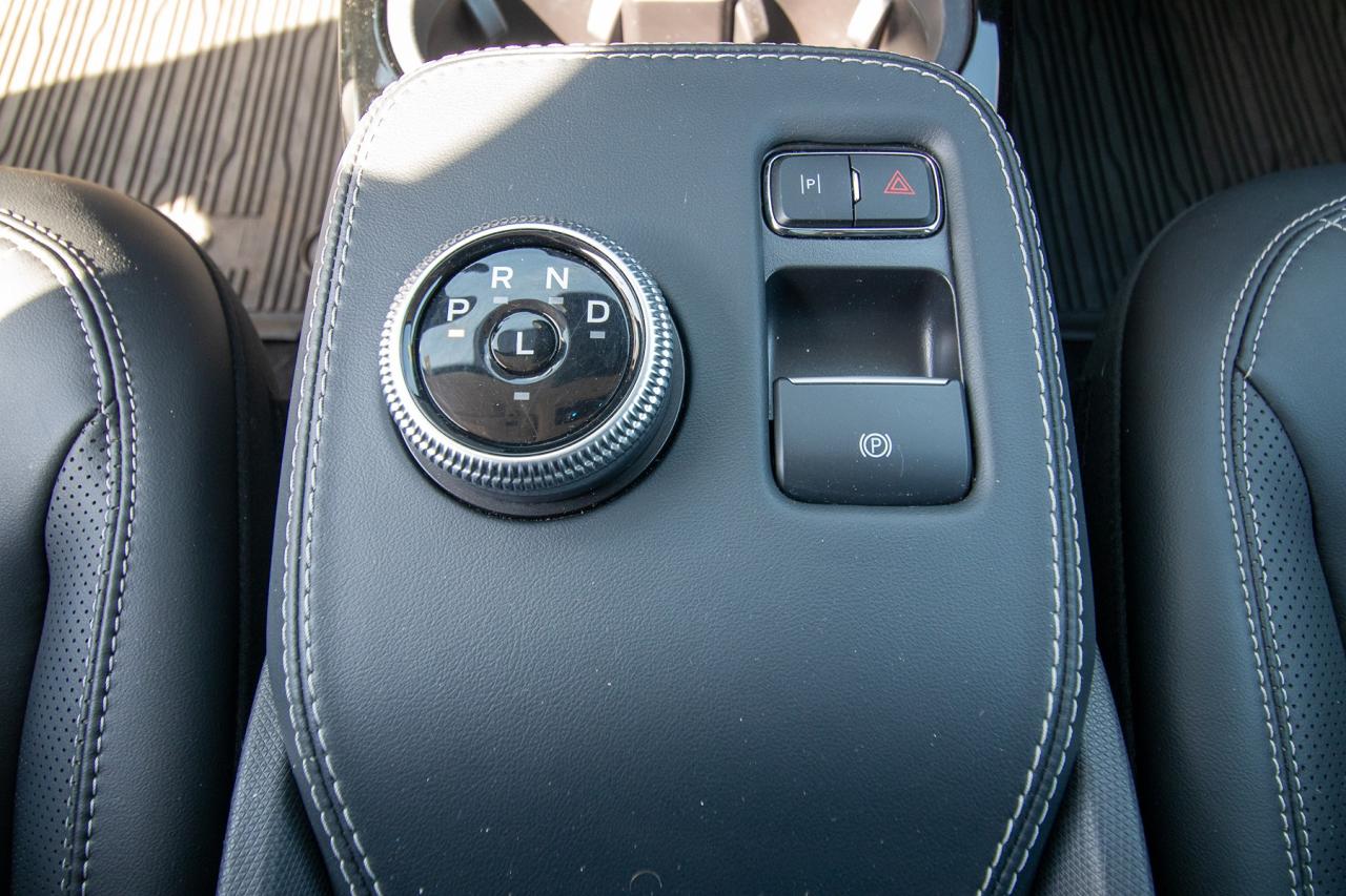 2021 Ford Mustang Mach-E Premium AWD Photo5
