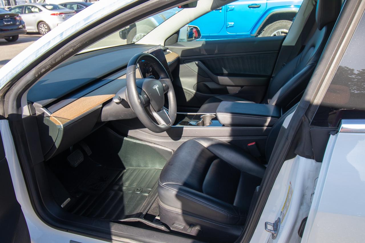 2019 Tesla Model 3 STANDARD RANGE PLUS Photo5