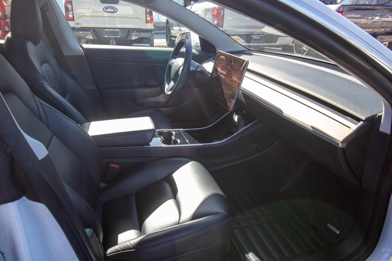 2019 Tesla Model 3 STANDARD RANGE PLUS Photo5
