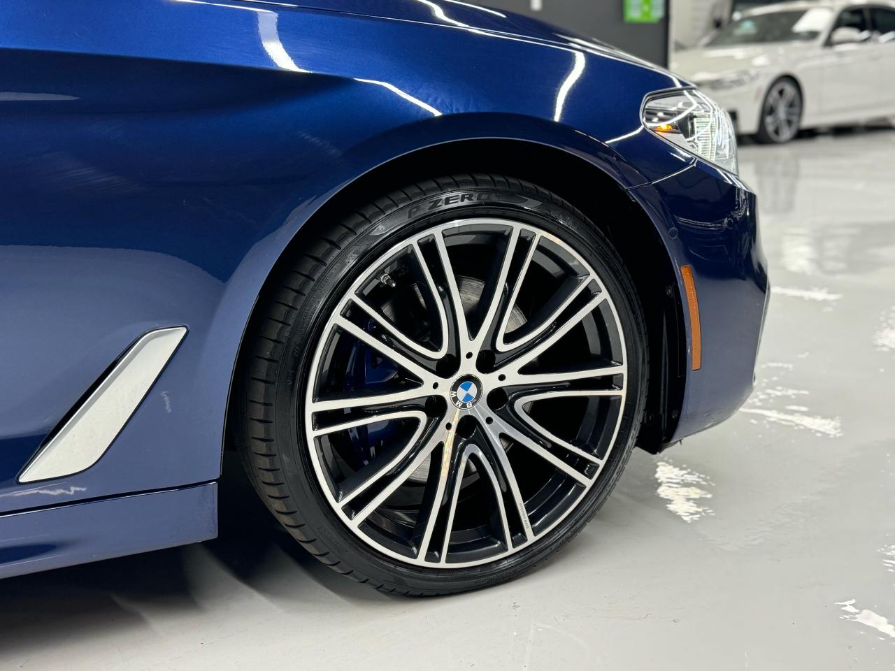 2019 BMW 530 MSPORT|XDRIVE|NAV|FCW|LKA|BSM|HUD|HKSOUND| - Photo #3