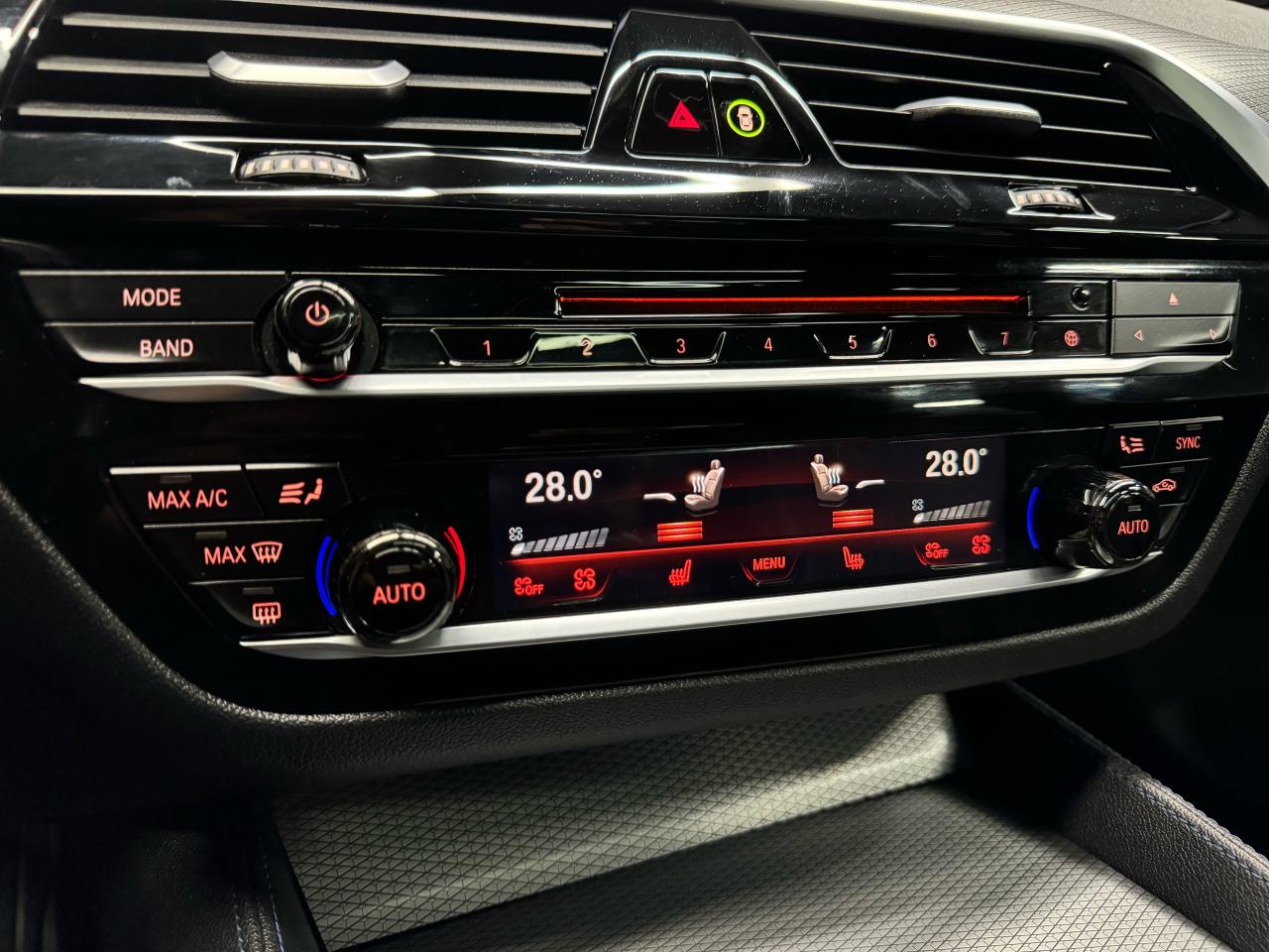 2019 BMW 530 MSPORT|XDRIVE|NAV|FCW|LKA|BSM|HUD|HKSOUND| - Photo #21