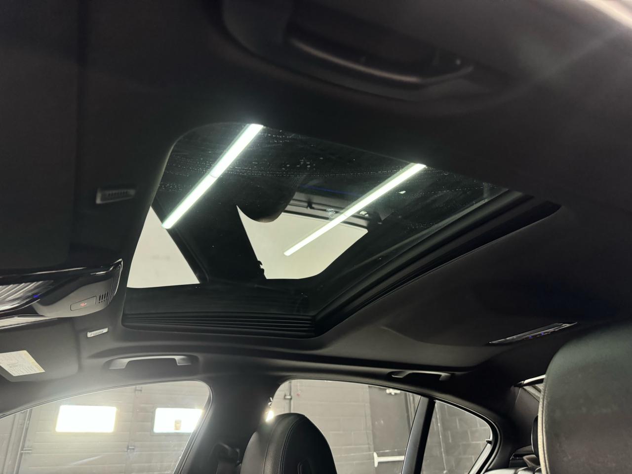 2019 BMW 530 MSPORT|XDRIVE|NAV|FCW|LKA|BSM|HUD|HKSOUND| - Photo #26
