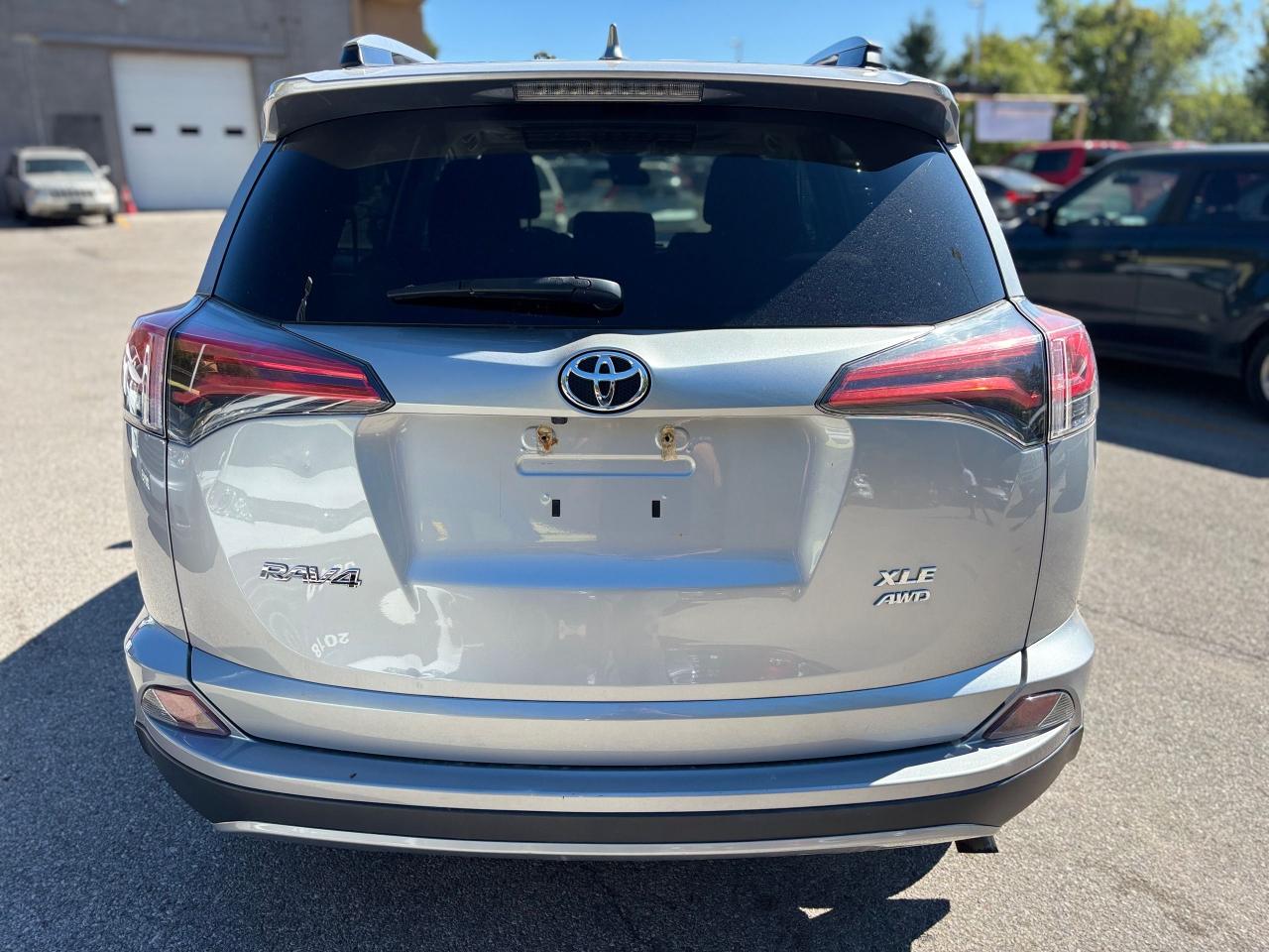 2018 Toyota RAV4  AWD XLE,AWD,SUN ROOF,ALLOYS,NO ACCIDENT,SAFETY INCLUDE Photo4