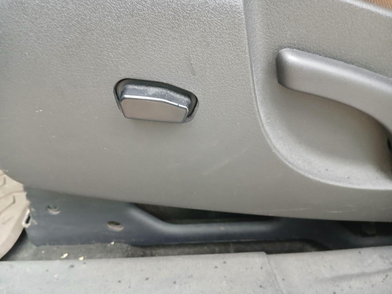 2011 Jeep Liberty Limited Edition - Photo #15