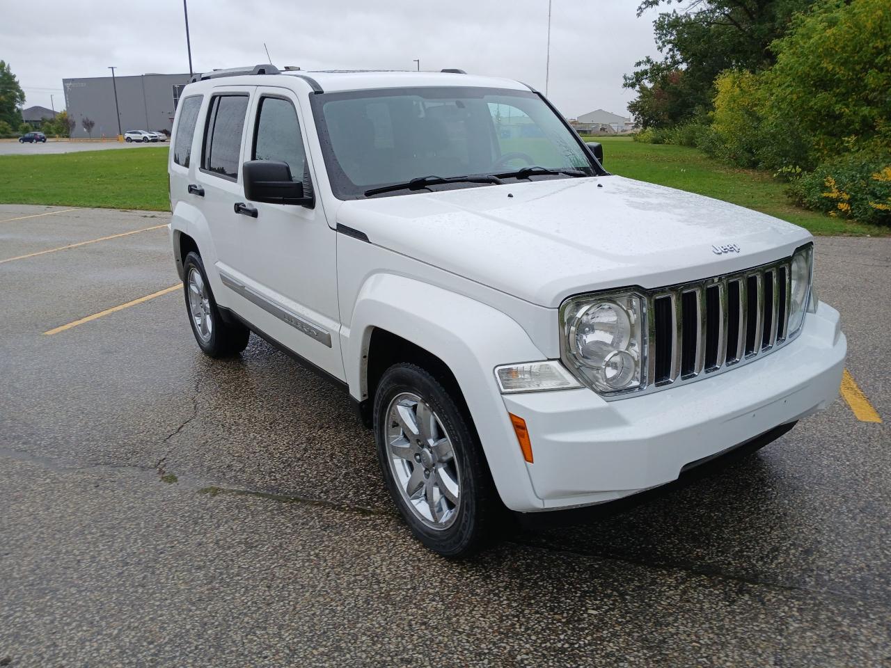 2011 Jeep Liberty Limited Edition - Photo #3